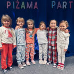 Na zdjęciu widać Elizę, Lenę D., Milenę, Olivię, Zuzię, Lenę S. z grupy MISIAKÓW.
